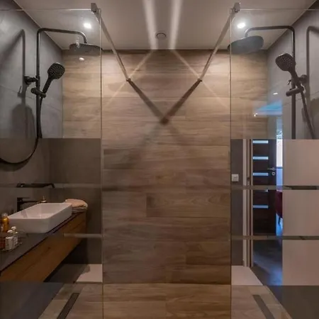 Maison Avec Privatif, Jacuzzi Et Sauna *